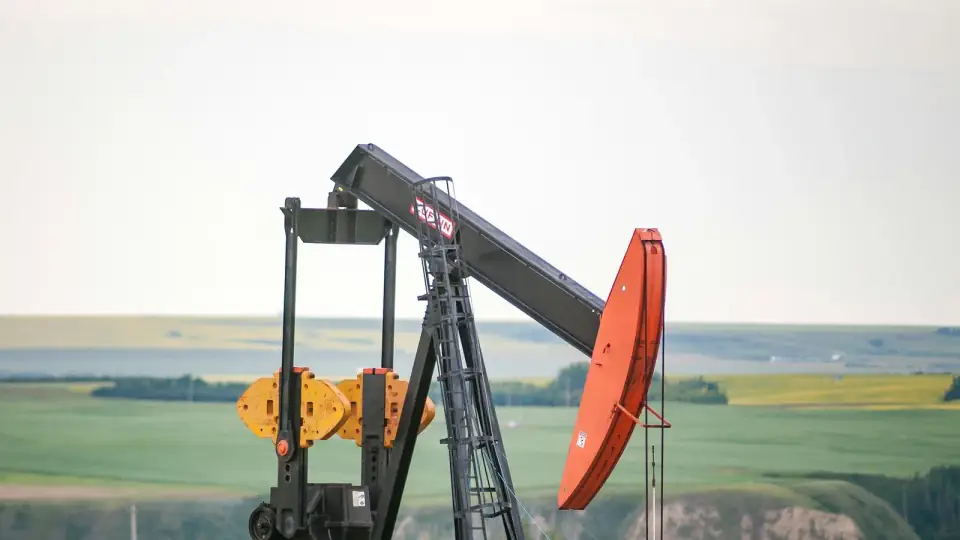 Oil Above $115 Is Only Half the Story — Watch Treasury Yields Too